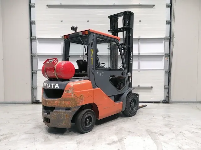 Toyota - 02-8fgf30 - vorkheftruck - afbeelding 5 van  10