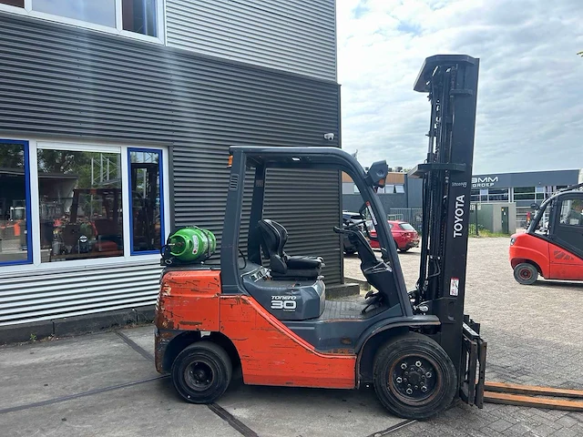 Toyota - 02-8fgf30 - vorkheftruck - afbeelding 5 van  9