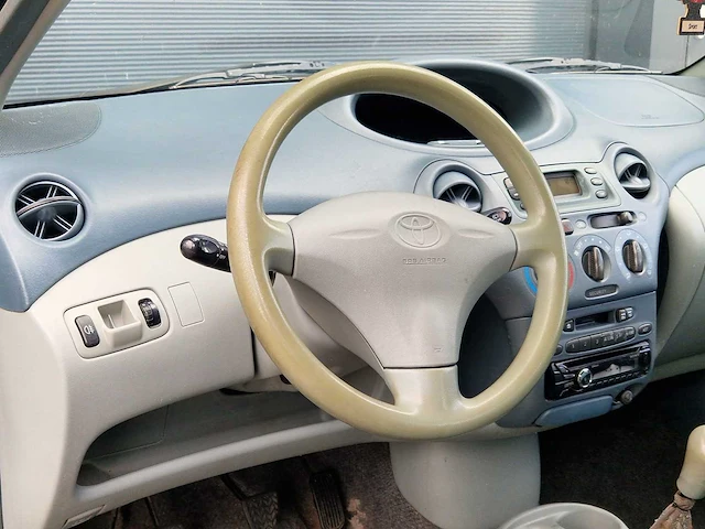 Toyota - 1999 - yaris - 1.0-16v vvt-i terra - zj-zs-15 - afbeelding 2 van  19