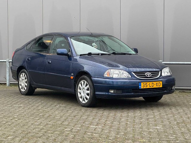 Toyota - 2002 - avensis - 2.0-16v executive - afbeelding 7 van  14
