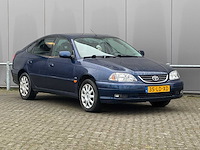 Toyota - 2002 - avensis - 2.0-16v executive - afbeelding 7 van  14