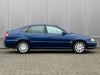 Toyota - 2002 - avensis - 2.0-16v executive - afbeelding 8 van  14