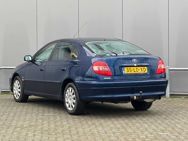 Toyota - 2002 - avensis - 2.0-16v executive - afbeelding 10 van  14