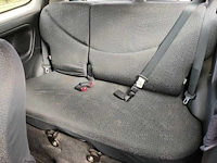 Toyota - 2003 - yaris - 1.0 vvt-i - 8-zkx-02 - afbeelding 5 van  17
