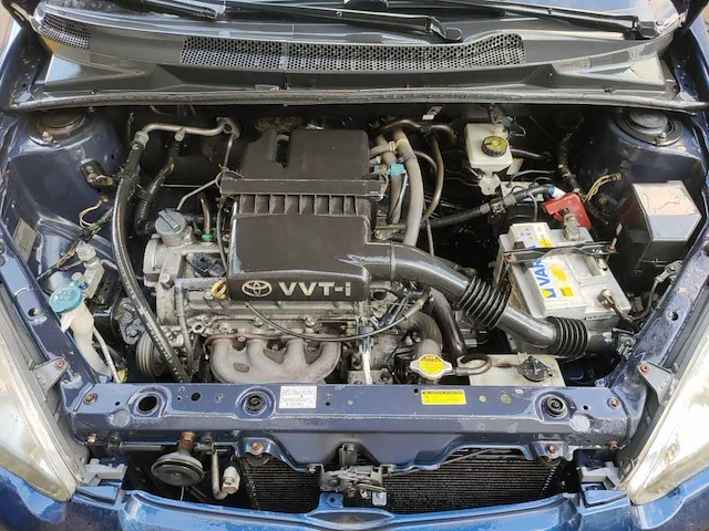 Toyota - 2003 - yaris - 1.0 vvt-i - 8-zkx-02 - afbeelding 8 van  17