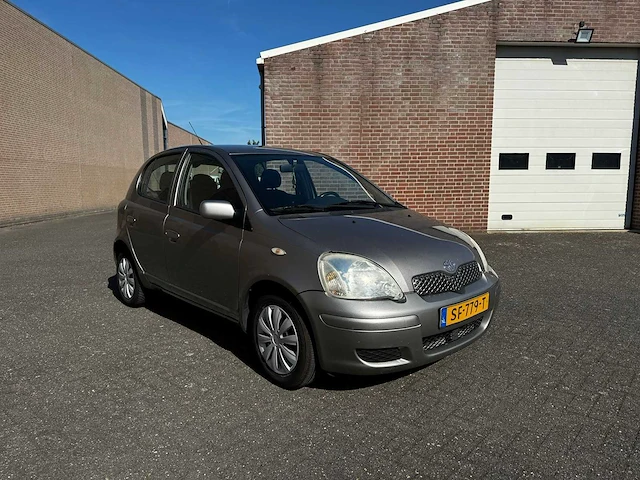 Toyota - 2003 - yaris - 1.0 vvt-i terra mmt - sf-779-t - afbeelding 5 van  11