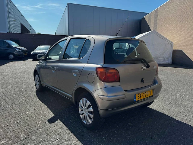 Toyota - 2003 - yaris - 1.0 vvt-i terra mmt - sf-779-t - afbeelding 7 van  11