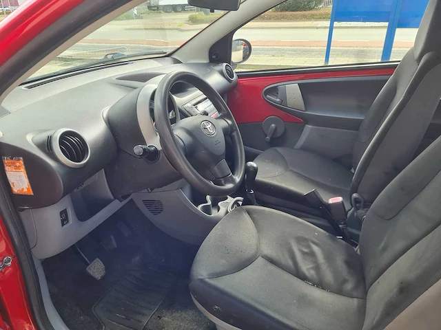 Toyota - 2006 - aygo - 1.0-12v - 79-sl-nv - afbeelding 10 van  11