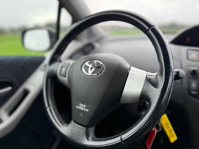 Toyota - 2007 - yaris - 1.3 vvti sol - 82-xl-gx - afbeelding 2 van  12