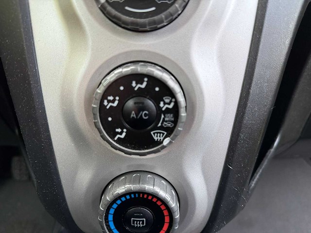 Toyota - 2007 - yaris - 1.3 vvti sol - 82-xl-gx - afbeelding 4 van  12