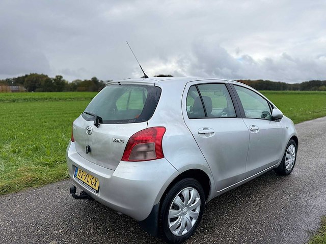 Toyota - 2007 - yaris - 1.3 vvti sol - 82-xl-gx - afbeelding 8 van  12