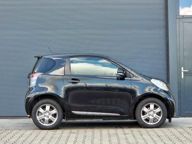 Toyota - 2009 - iq - 1.0 vvti aspiration - 45-hpd-3 - afbeelding 3 van  24