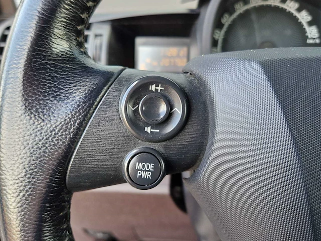 Toyota - 2009 - iq - 1.0 vvti aspiration - 45-hpd-3 - afbeelding 9 van  24