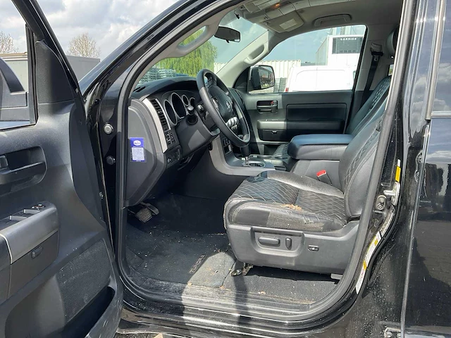 Toyota - 2011 - tundra - 5.7 v8 double cab - personenauto - afbeelding 2 van  35