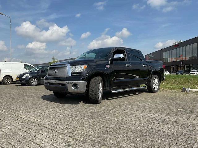 Toyota - 2011 - tundra - 5.7 v8 double cab - personenauto - afbeelding 1 van  35