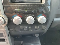 Toyota - 2011 - tundra - 5.7 v8 double cab - personenauto - afbeelding 19 van  35