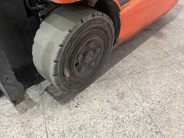 Toyota - 2012 - 8 fbekt 16 - vorkheftruck - afbeelding 8 van  18