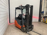 Toyota - 2012 - 8 fbekt 16 - vorkheftruck - afbeelding 11 van  18