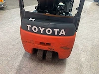 Toyota - 2012 - 8 fbekt 16 - vorkheftruck - afbeelding 15 van  18