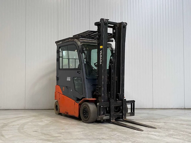 Toyota - 2016 - 8fbmt25 - vorkheftruck - afbeelding 1 van  6