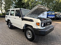 Toyota - 2025 - hzj78 - personenauto - afbeelding 3 van  29