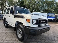 Toyota - 2025 - hzj78 - personenauto - afbeelding 24 van  29