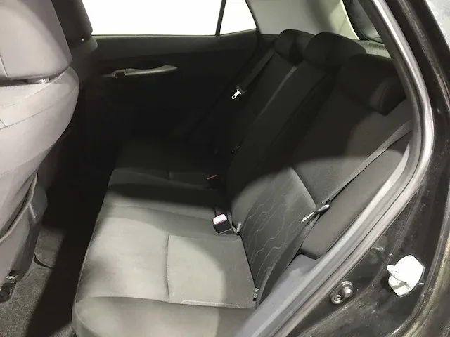 Toyota - auris - 1.3 comfort - 81-ltd-7 - afbeelding 7 van  18