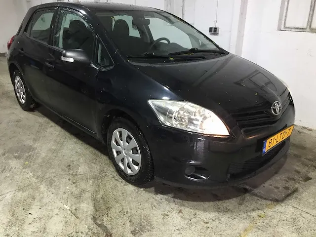 Toyota - auris - 1.3 comfort - 81-ltd-7 - afbeelding 16 van  18