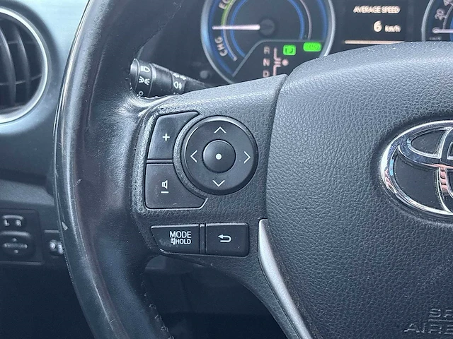 Toyota - auris - 1.8 hybrid aspiration - car - 2013 - afbeelding 6 van  25