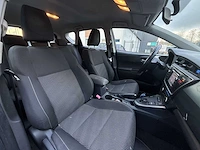 Toyota - auris - 1.8 hybrid aspiration - car - 2013 - afbeelding 17 van  25