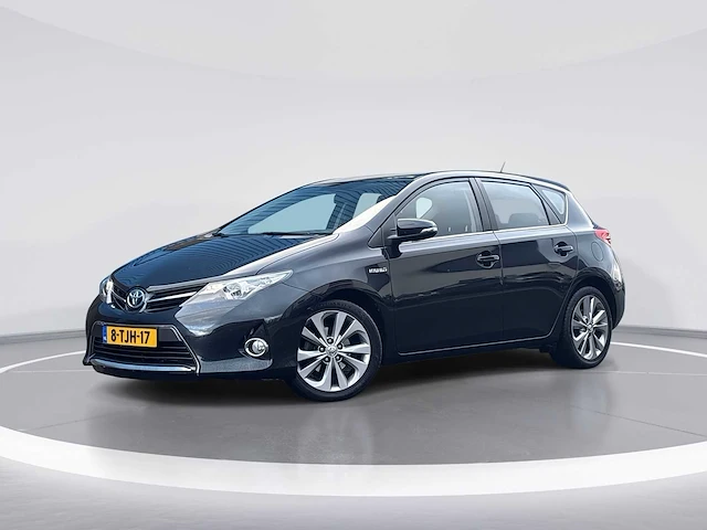 Toyota - auris - 1.8 hybrid aspiration - car - 2013 - afbeelding 18 van  25