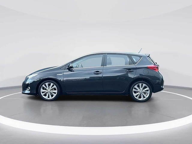 Toyota - auris - 1.8 hybrid aspiration - car - 2013 - afbeelding 12 van  25