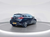 Toyota - auris - 1.8 hybrid aspiration - car - 2013 - afbeelding 21 van  25