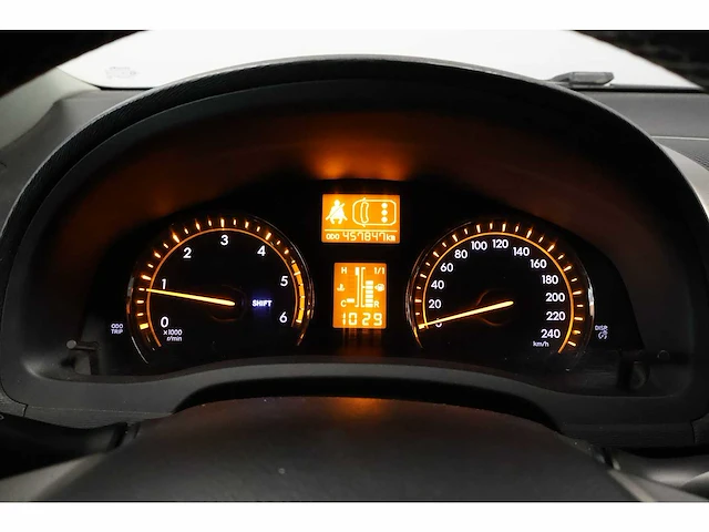 Toyota - avensis wagon - 2.0 d-4d business - car - afbeelding 4 van  17