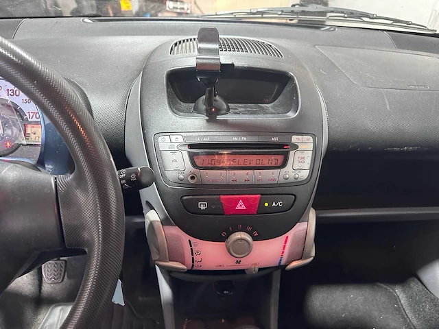 Toyota - aygo - 1.0-12v - 4-kjl-79 - afbeelding 4 van  20