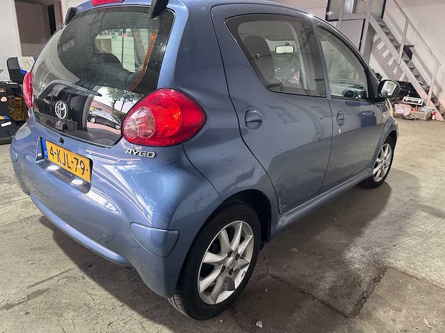 Toyota - aygo - 1.0-12v - 4-kjl-79 - afbeelding 16 van  20