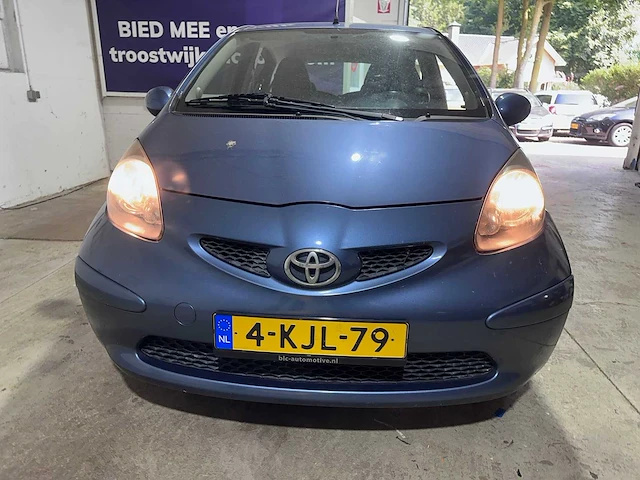 Toyota - aygo - 1.0-12v - 4-kjl-79 - afbeelding 18 van  20