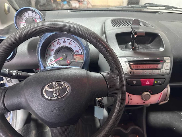 Toyota - aygo - 1.0-12v - 4-kjl-79 - afbeelding 20 van  20