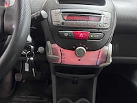 Toyota - aygo - 1.0-12v + - 68-zn-lx - afbeelding 5 van  18