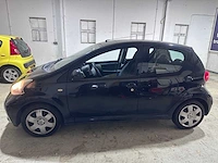 Toyota - aygo - 1.0-12v + - 68-zn-lx - afbeelding 11 van  18