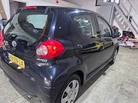 Toyota - aygo - 1.0-12v + - 68-zn-lx - afbeelding 14 van  18