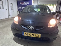 Toyota - aygo - 1.0-12v + - 68-zn-lx - afbeelding 17 van  18