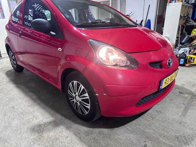 Toyota - aygo - 1.0-12v - 93-xl-th - afbeelding 13 van  15