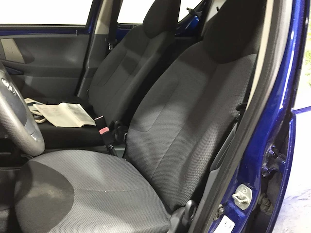 Toyota - aygo - 1.0-12v - nj-837-s - afbeelding 8 van  22