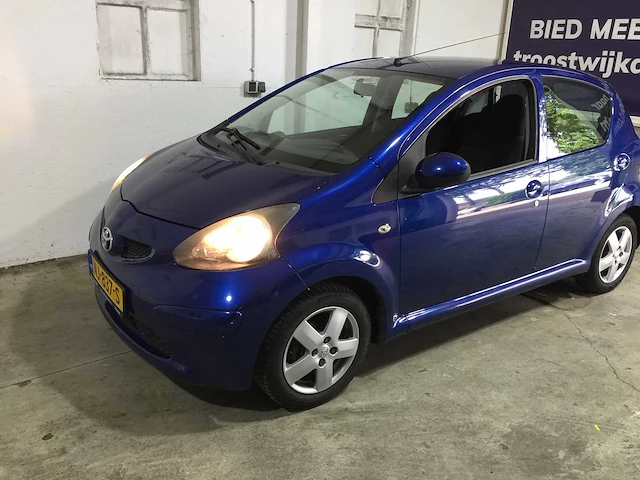 Toyota - aygo - 1.0-12v - nj-837-s - afbeelding 1 van  22