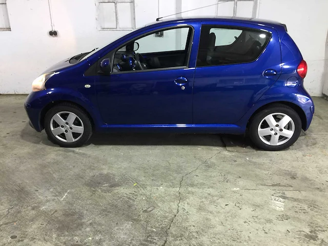 Toyota - aygo - 1.0-12v - nj-837-s - afbeelding 12 van  22