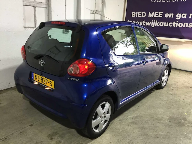 Toyota - aygo - 1.0-12v - nj-837-s - afbeelding 18 van  22