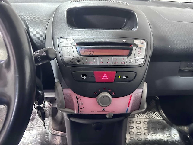 Toyota - aygo - 1.0-12v + - pn-100-h - afbeelding 4 van  19