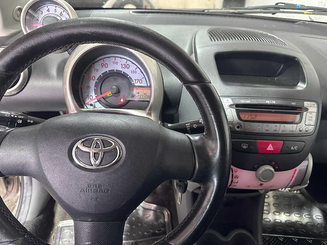 Toyota - aygo - 1.0-12v + - pn-100-h - afbeelding 19 van  19