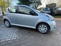 Toyota - aygo - 1.0-12v access - personenauto - afbeelding 18 van  21